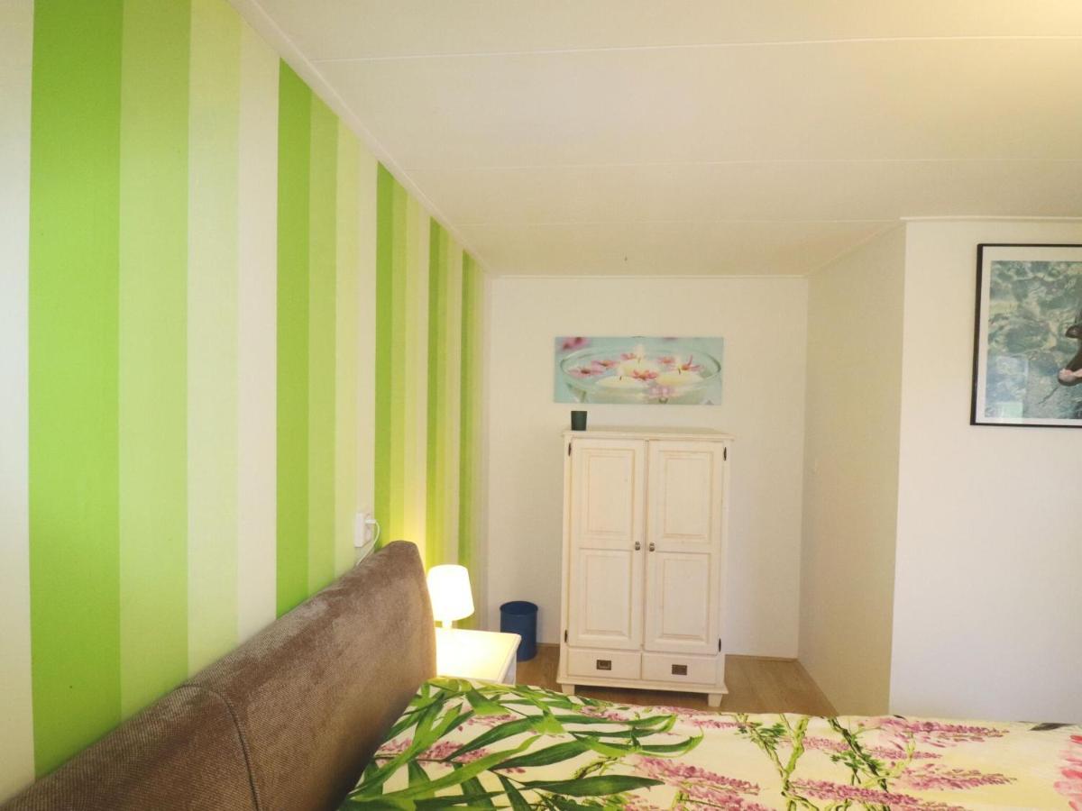 Fine Holiday Home In Donkerbroek 外观 照片