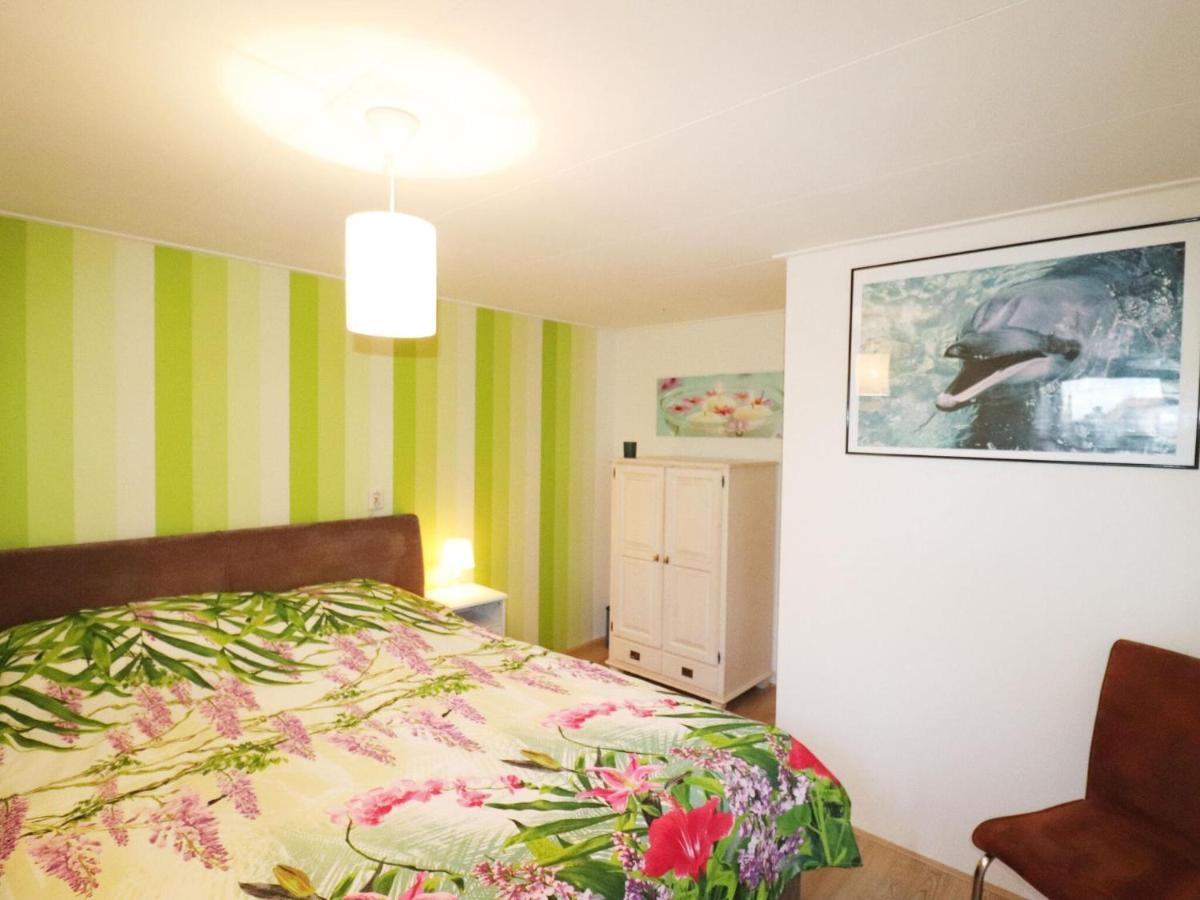 Fine Holiday Home In Donkerbroek 外观 照片
