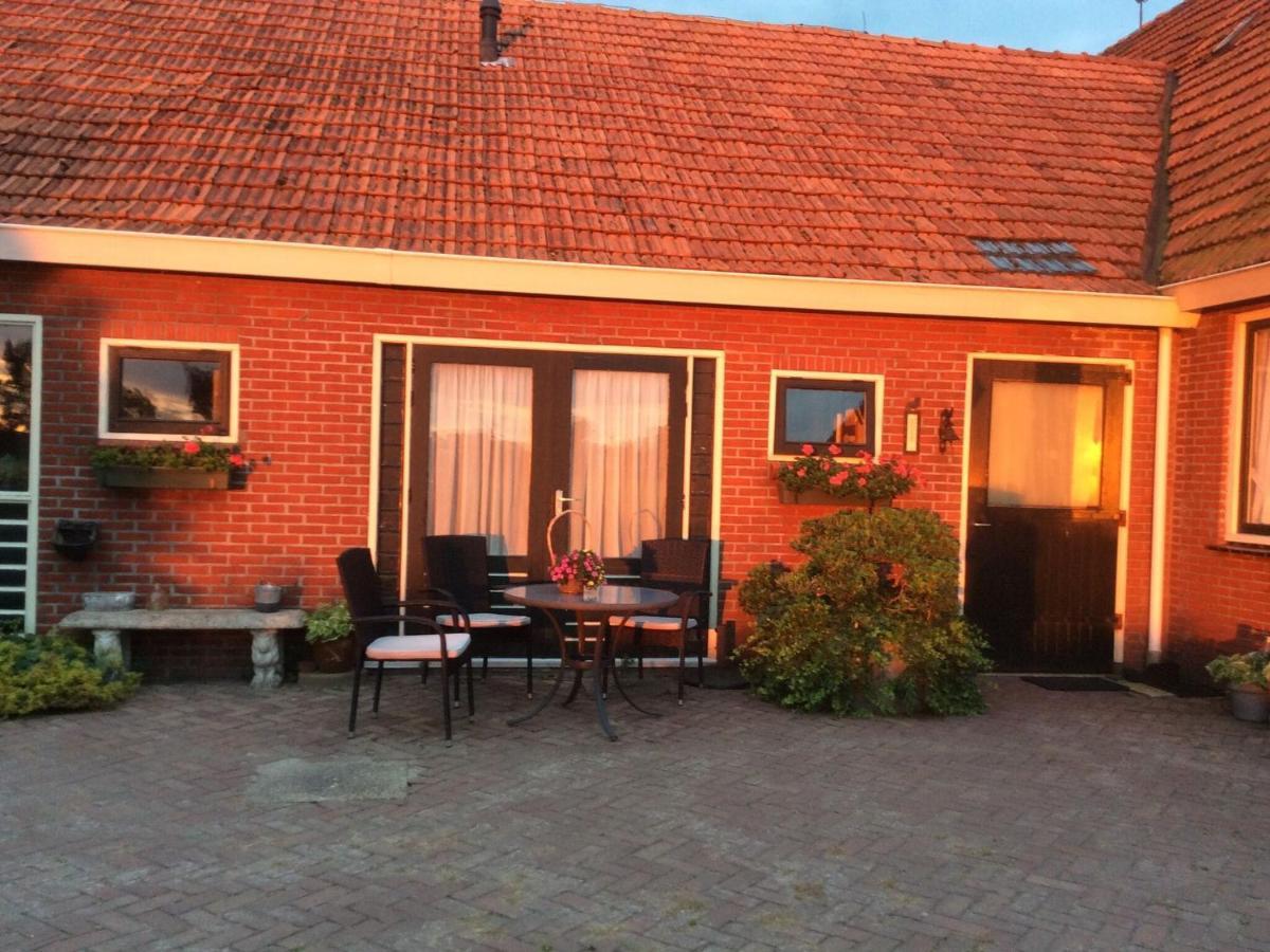 Fine Holiday Home In Donkerbroek 外观 照片